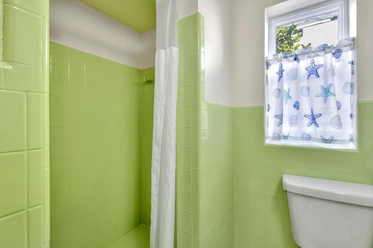 Seahorse Guesthouse ปอมปาโนบีช ภายนอก รูปภาพ