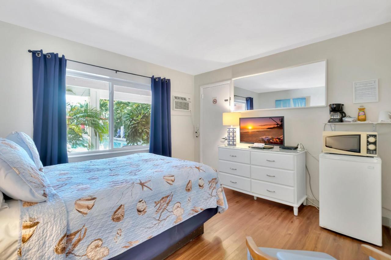 Seahorse Guesthouse ปอมปาโนบีช ภายนอก รูปภาพ