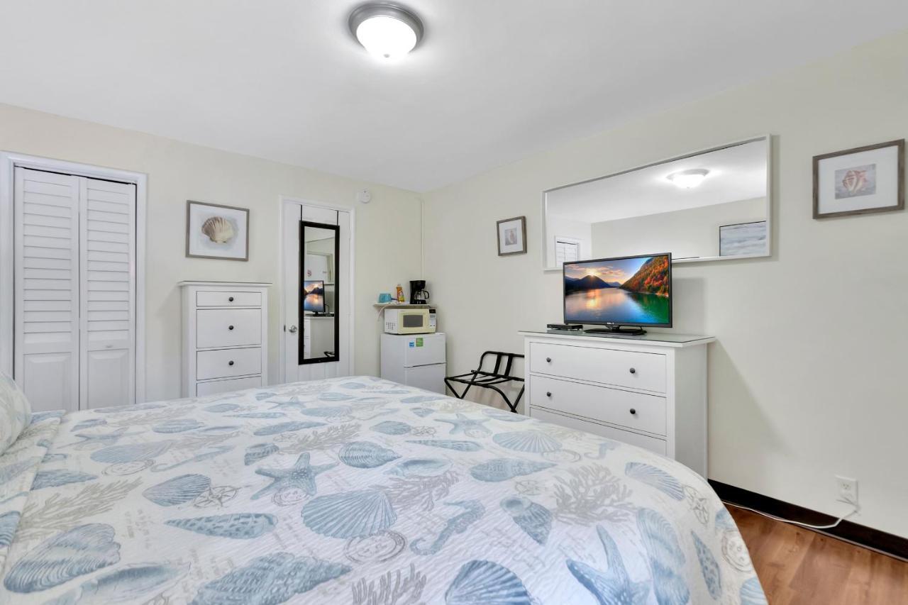 Seahorse Guesthouse ปอมปาโนบีช ภายนอก รูปภาพ